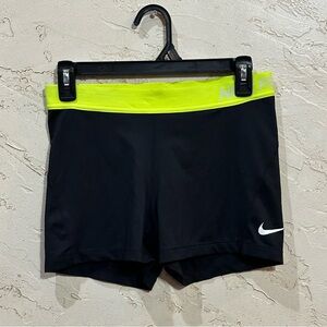 Women’s Nike Pro Black Spandex Shorts size Large